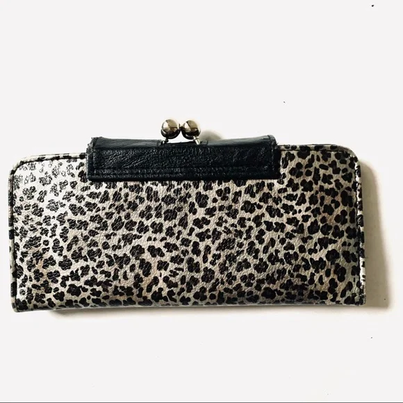 Black and silver Wallet - Picture 7 of 8